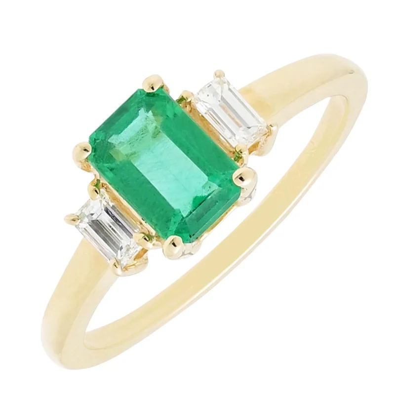 Emerald Cut Emerald Ring in 14kt Yellow Gold with Diamonds (1/4ct tw)