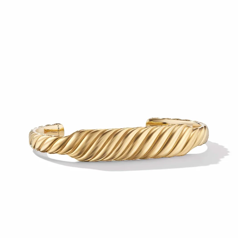 Sculpted Cable Contour Bracelet in 18K Yellow Gold