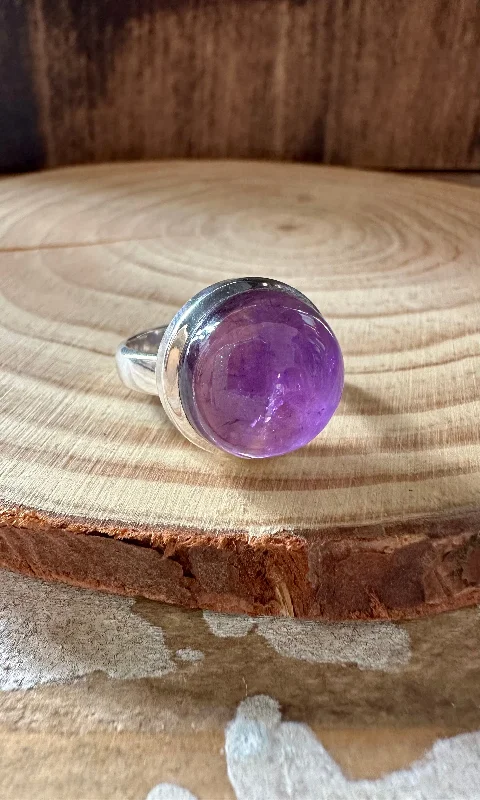 CIRCLE OF LOVE Amethyst Sterling Silver Ring • Size 7