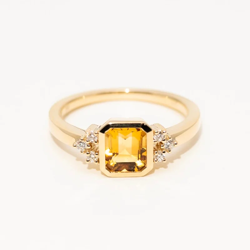 Emerald Cut Citrine Ring in 14kt Yellow Gold  with Diamonds (1/10ct tw)