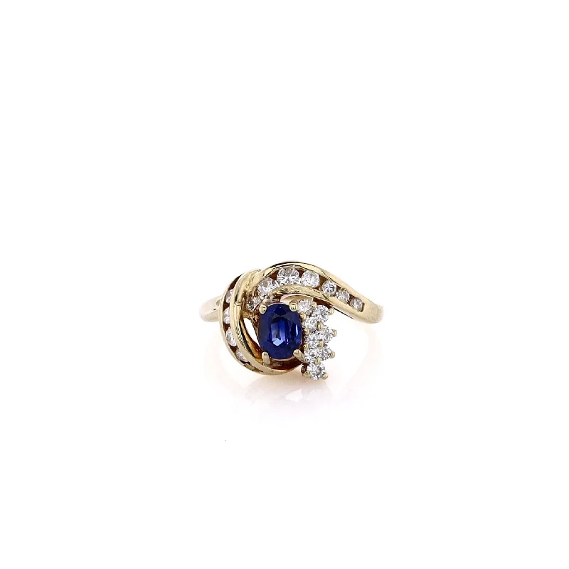 Estate 18 Karat Yellow Gold Sapphire and Diamond Ring