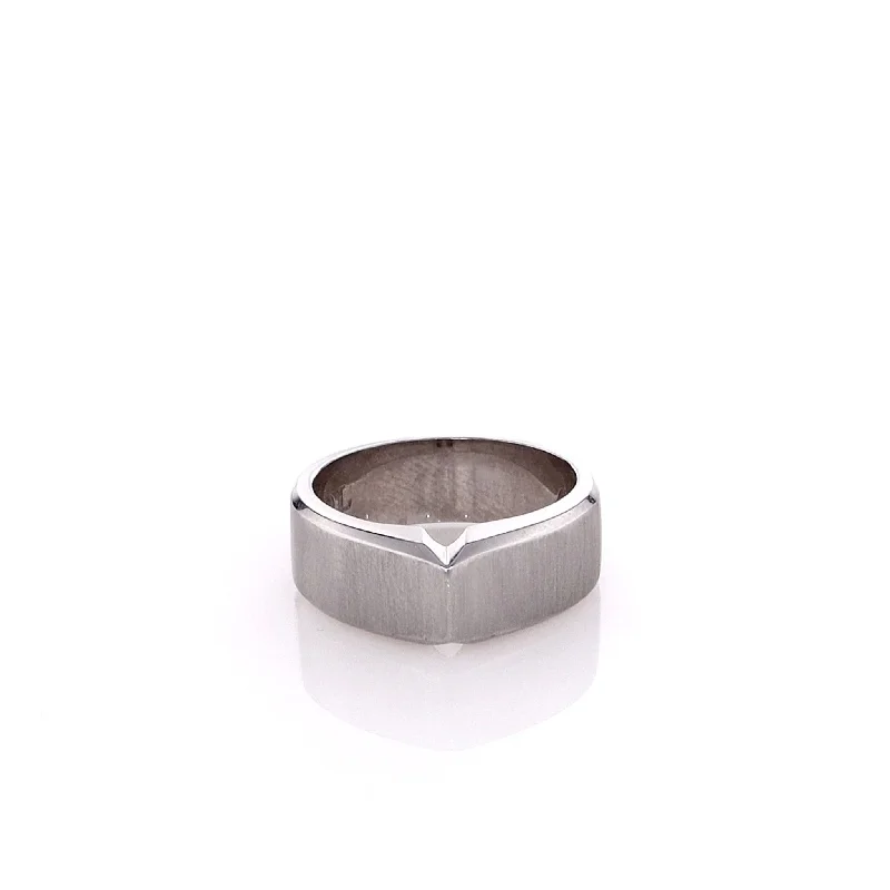 Estate Charriol 18k White Gold Brushed Design With Pinched Top Ring