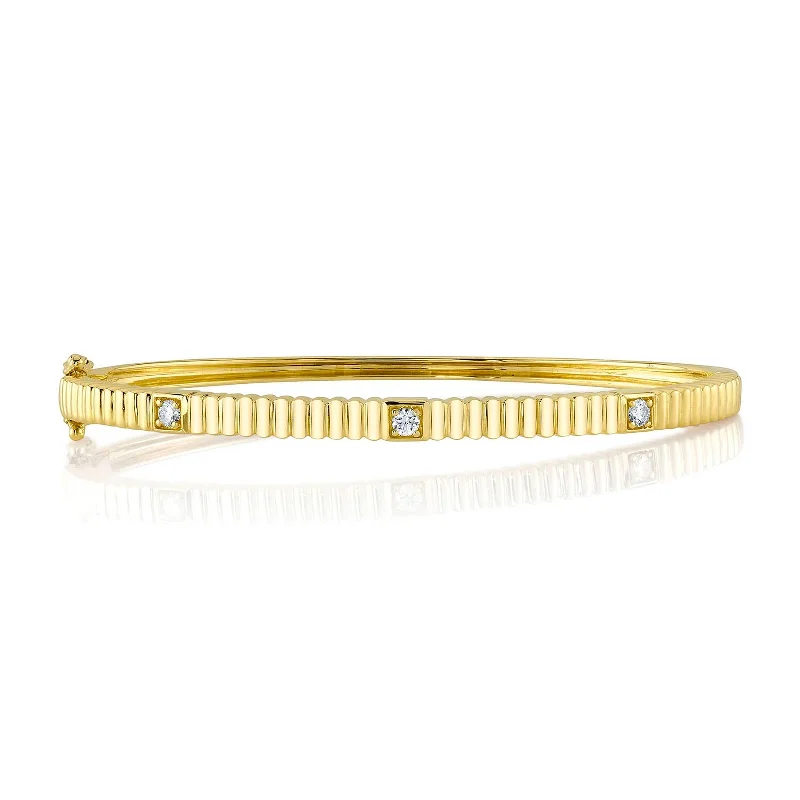 Diamond Grooved Bangle