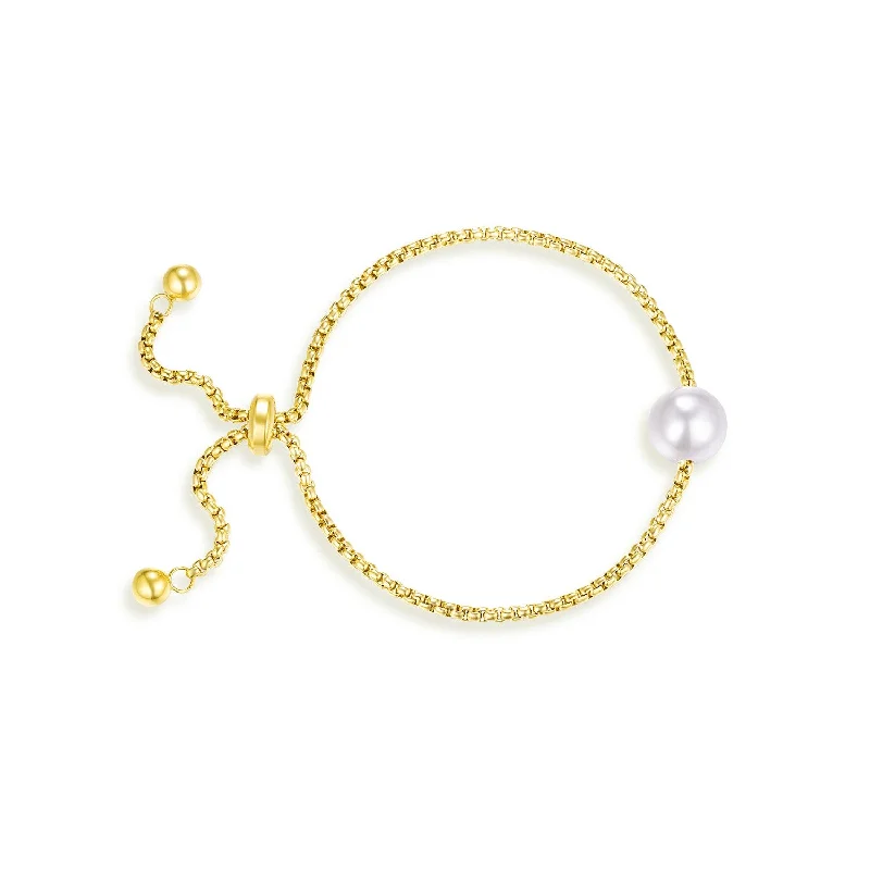 She's a Pearl Bracelet