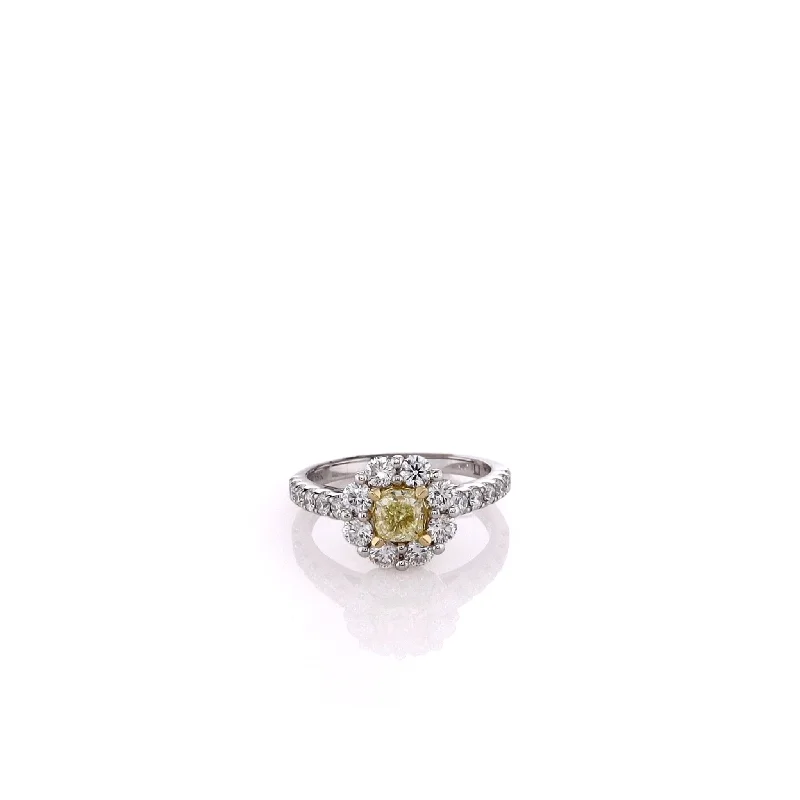 Two-Tone Daisy Design Yellow and White Diamond Ring